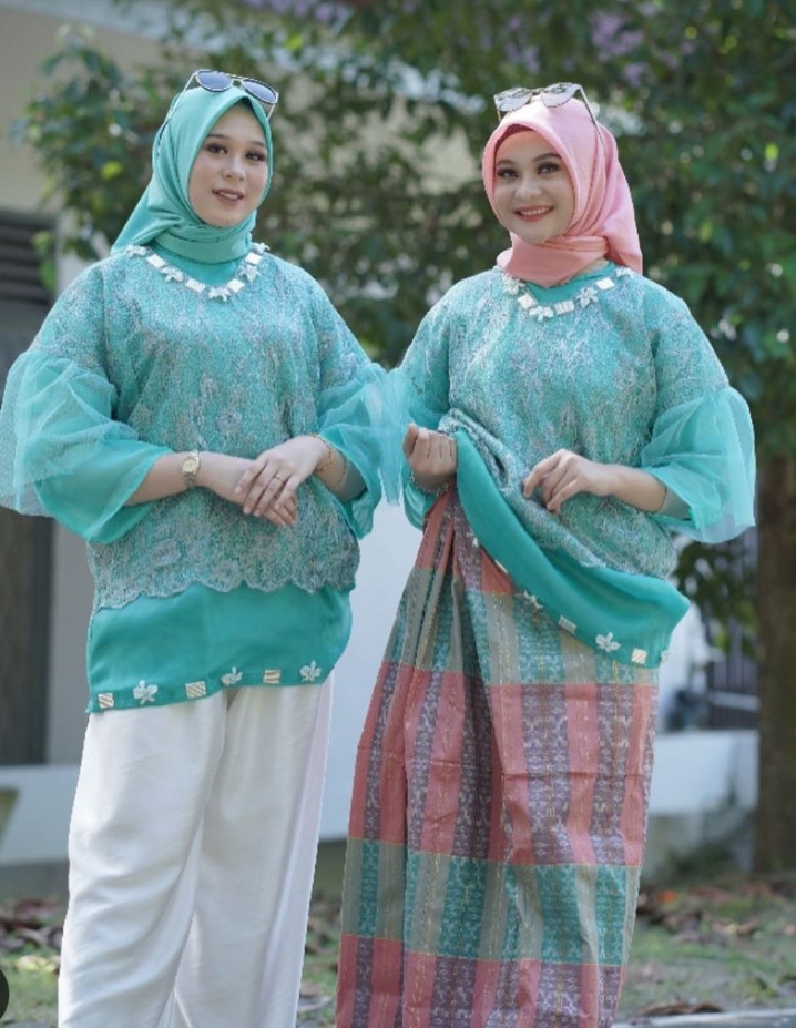 Set Baju Renda Hijau Toska