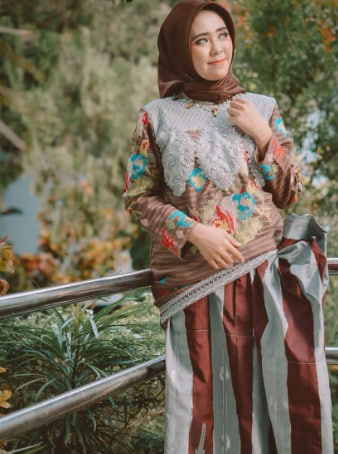 Set Baju Bodo Lagosi Coklat