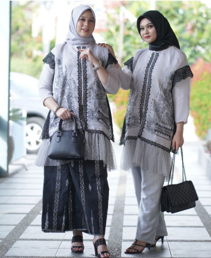 Set Baju Organsa Sultan Silver