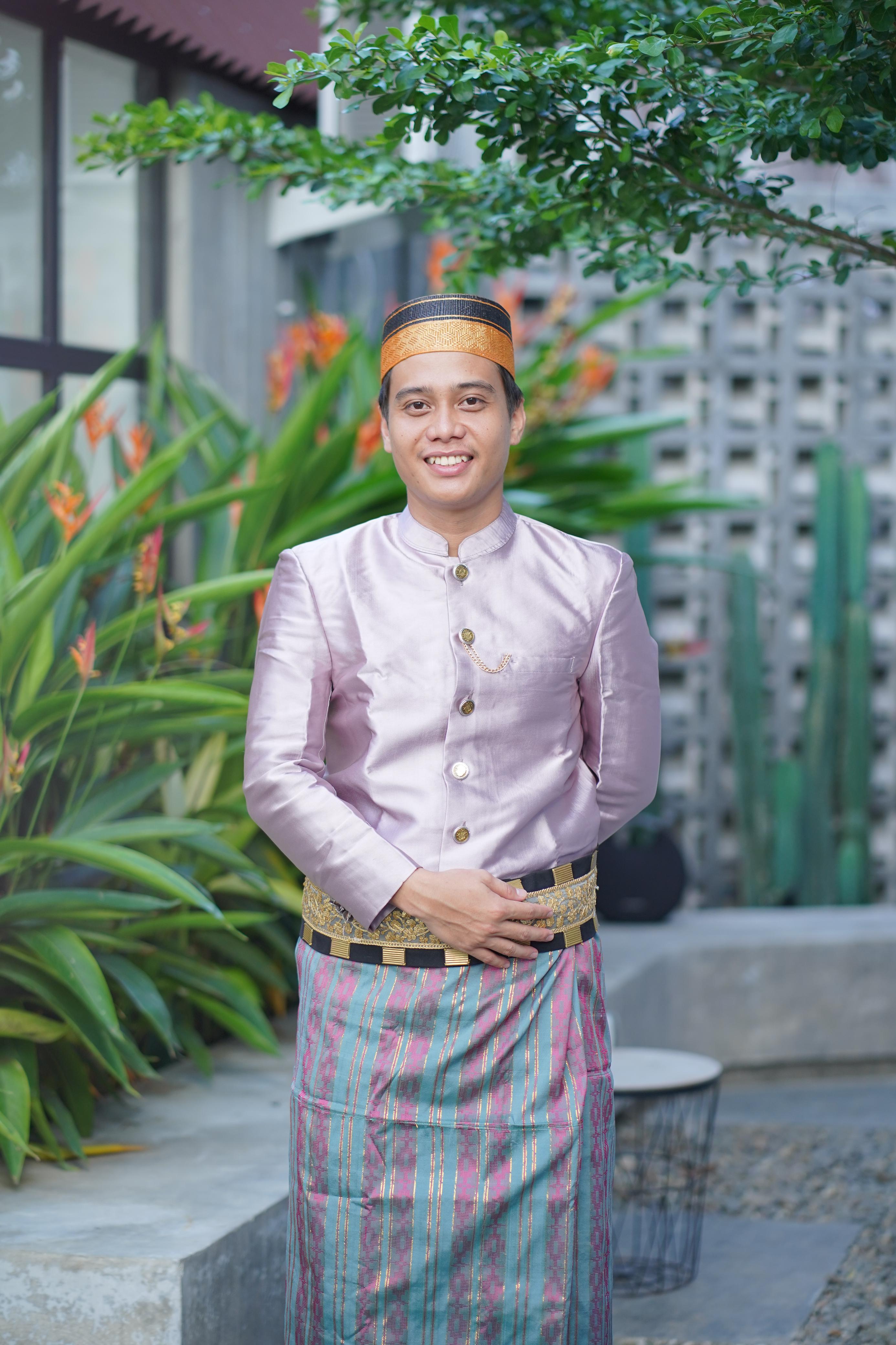 Set Jas Tutup Mikado Milo