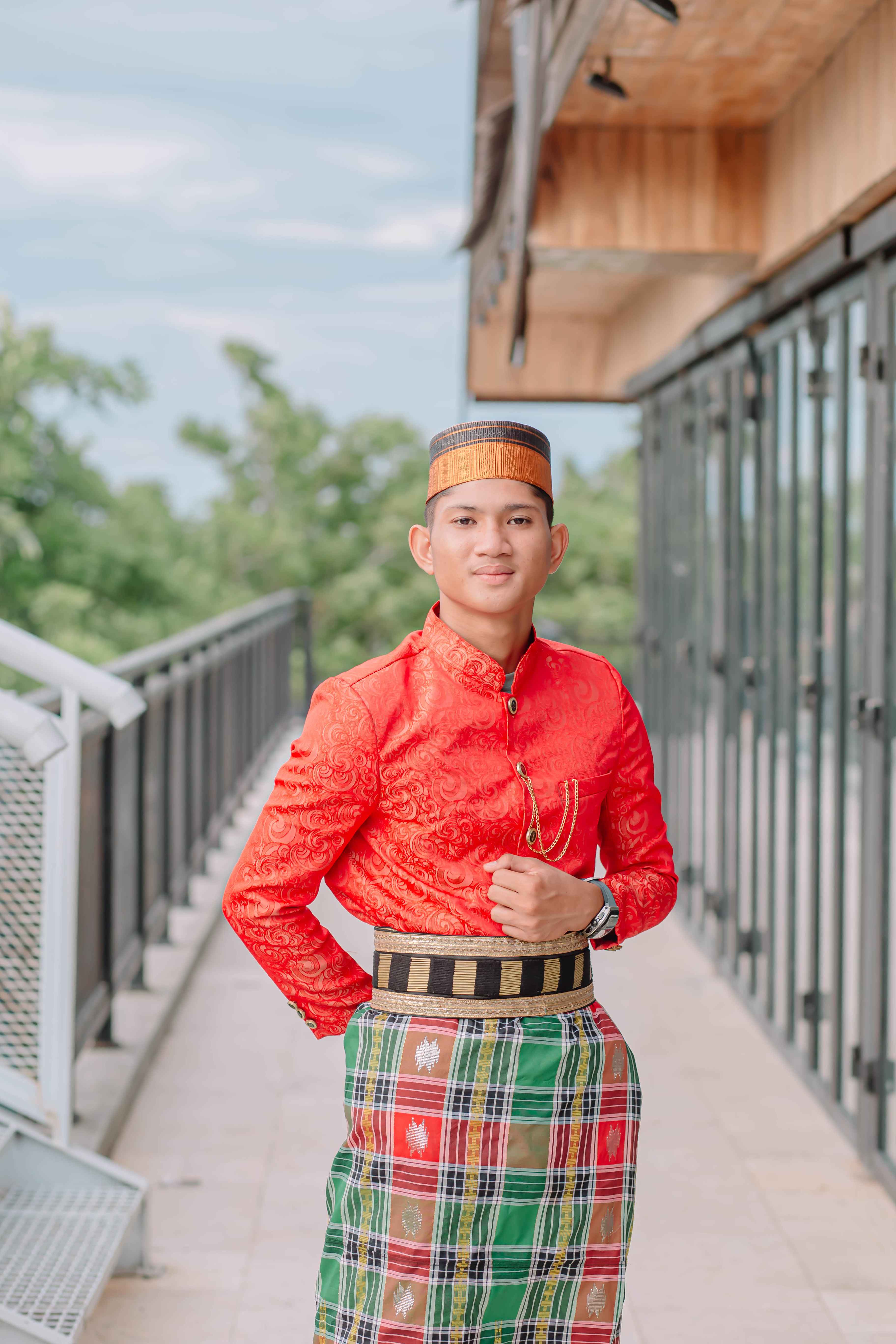 Set Jas Tutup Motif Merah